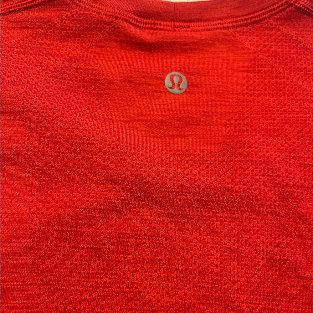 lululemon athletica Vibrant Red Short Sleeve Tee - Picture 3 of 5